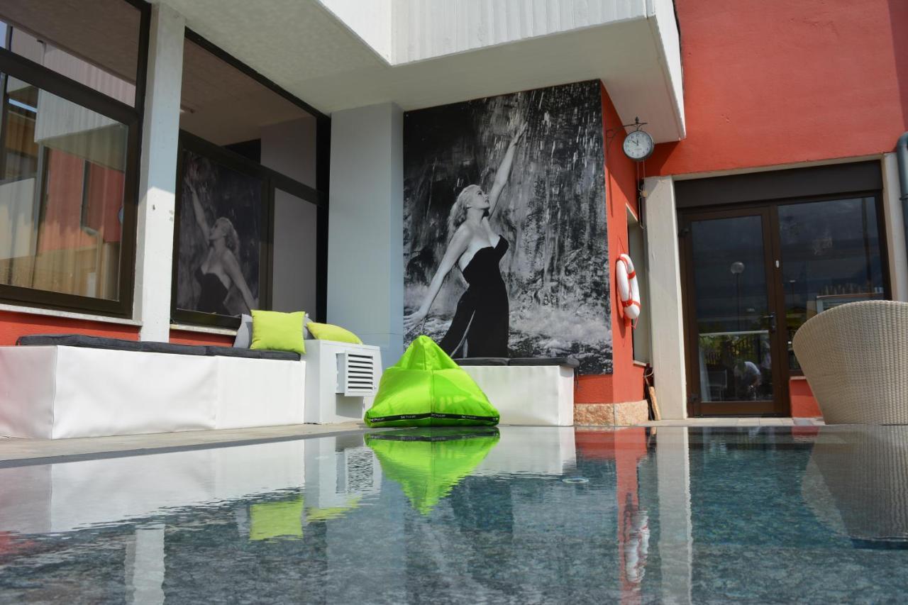 Hotel Virgilio Riva del Garda Esterno foto